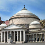 la basilica reale pontificia di San Francesco di Paola in Piazza del Plebiscito a Napoli