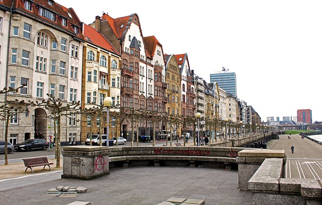 Ricomincio da tre scena Robertino